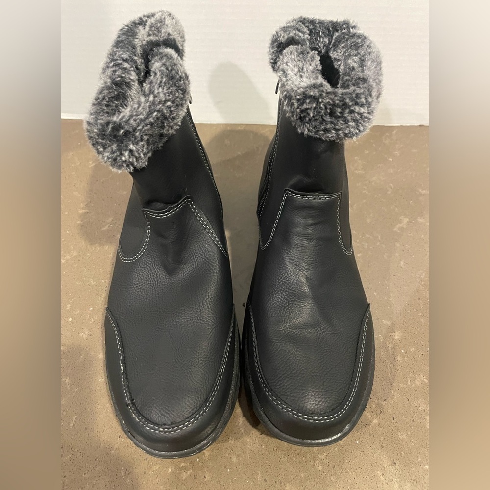 Black Faux Fur Lined Boots by Khombu - Picture 8 of 8